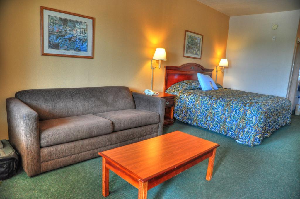 Lone Star Inn And Suites Victoria Dış mekan fotoğraf