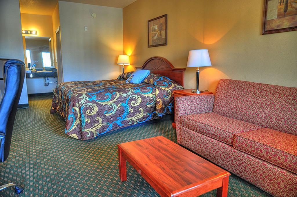 Lone Star Inn And Suites Victoria Dış mekan fotoğraf