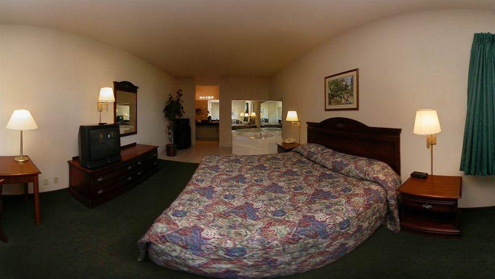 Lone Star Inn And Suites Victoria Dış mekan fotoğraf